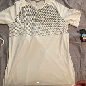 Brand new  dry fit Nike short sleeve shirt
